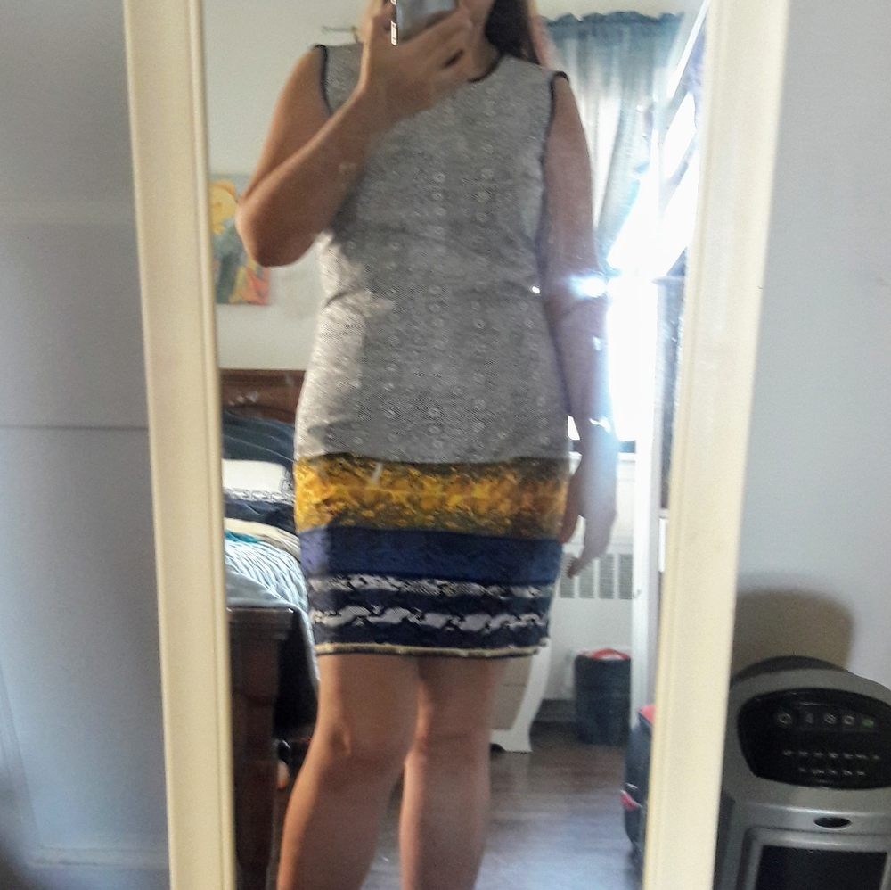 KENNETH COLE DRESS SIZE 8 SERPENT PRINT , YELLOW